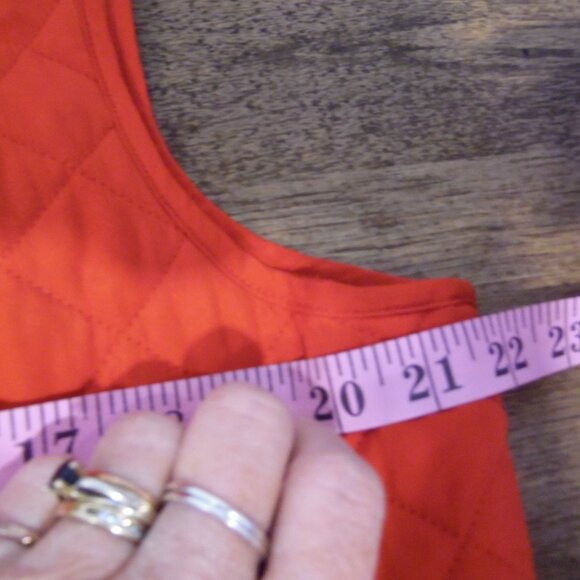 J.Jill Red Quilted Ladies Vest Ladies L Button close and 2 button close pockets - Picture 7 of 10